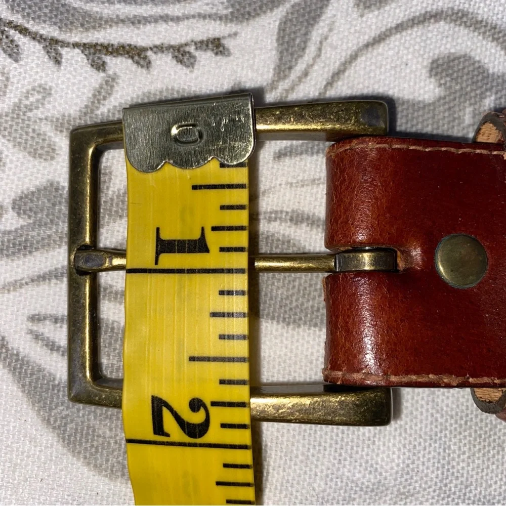 Vintage tooled Belt Cowhide Leather Hand Laced Bonded Made In‎ Haiti Size 30